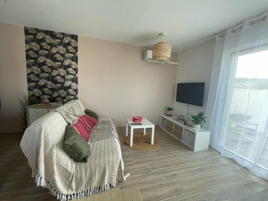 Appartement 53 M² - Pignans Au Coeur Du Var Eksteriør bilde